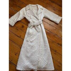 Victoria's Secret Ivory Satin Quilted Robe‎ Belted Lounge Coat Elegant Sz P/S